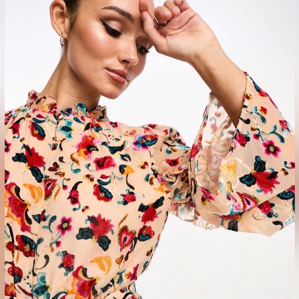 NWT French Connection Avery Long Sleeve Burnout Floral Midi Dress Toasted Almond - Picture 3 of 10
